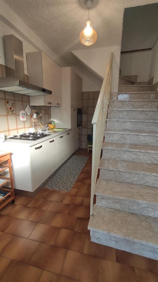 Villa La Casina Gialla à Veroli Extérieur photo